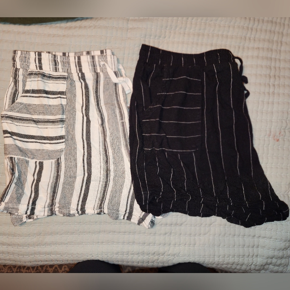 Linen shorts